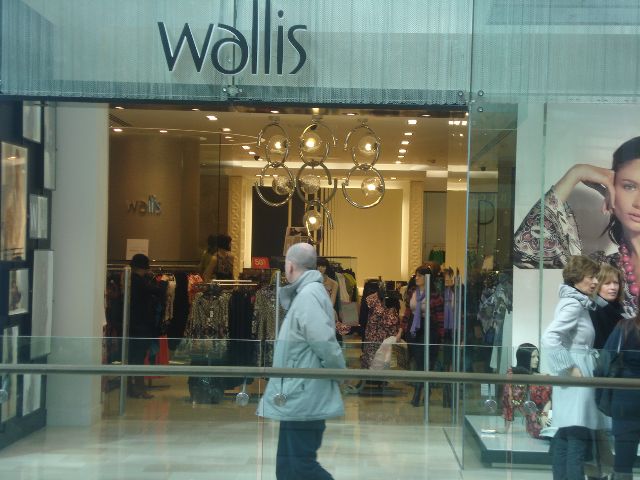 Retailers in Germany, Wallis